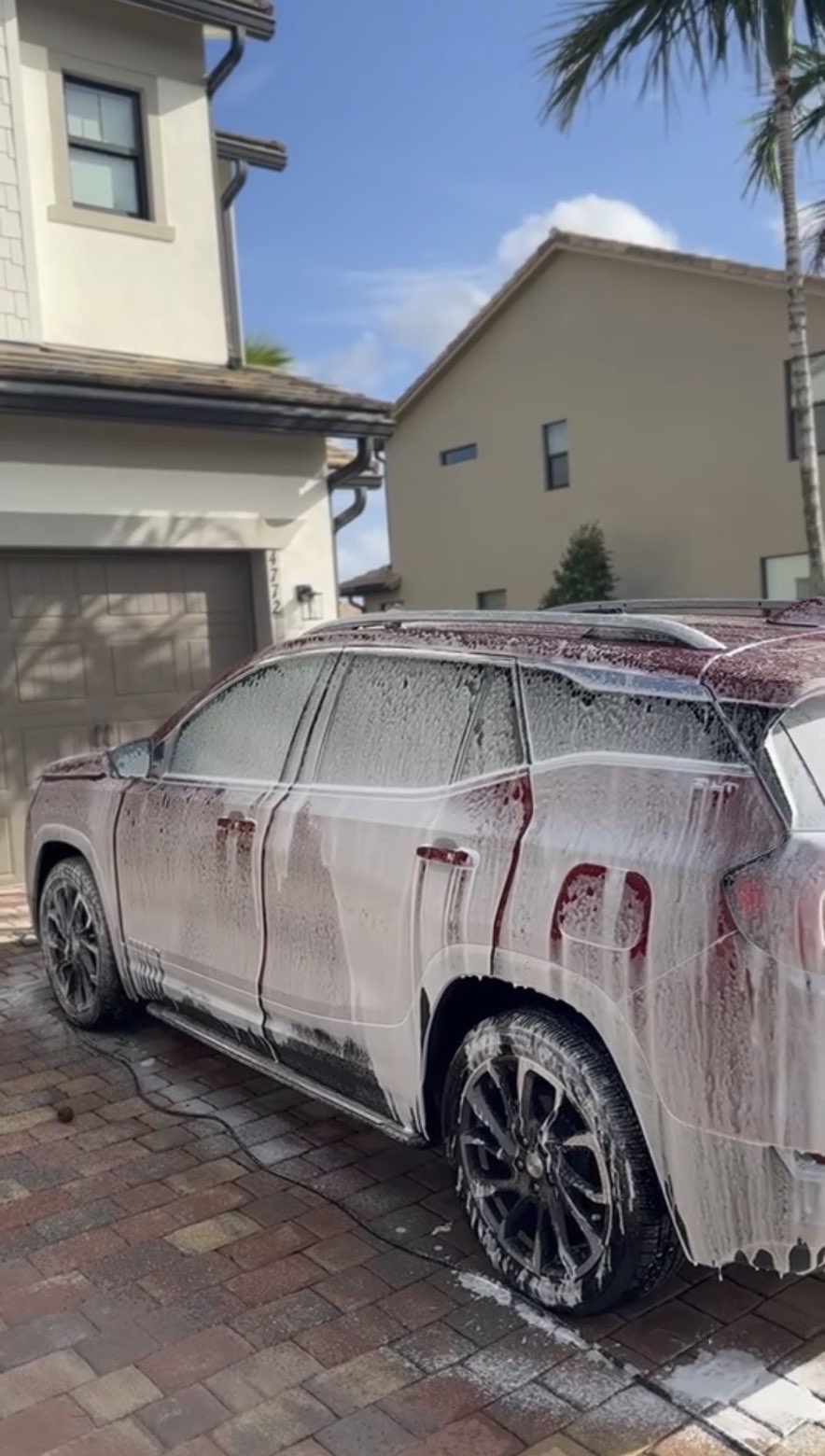 Foam bath · GMC Acadia